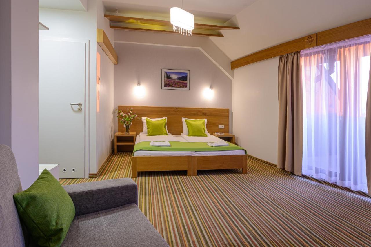 Hotel Bachledowka Czerwienne エクステリア 写真