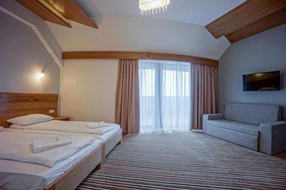 Hotel Bachledowka Czerwienne エクステリア 写真